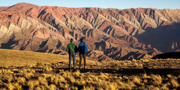 Viajes en avión al Noroeste Argentino. Vuelos desde Rosario a Salta 2024